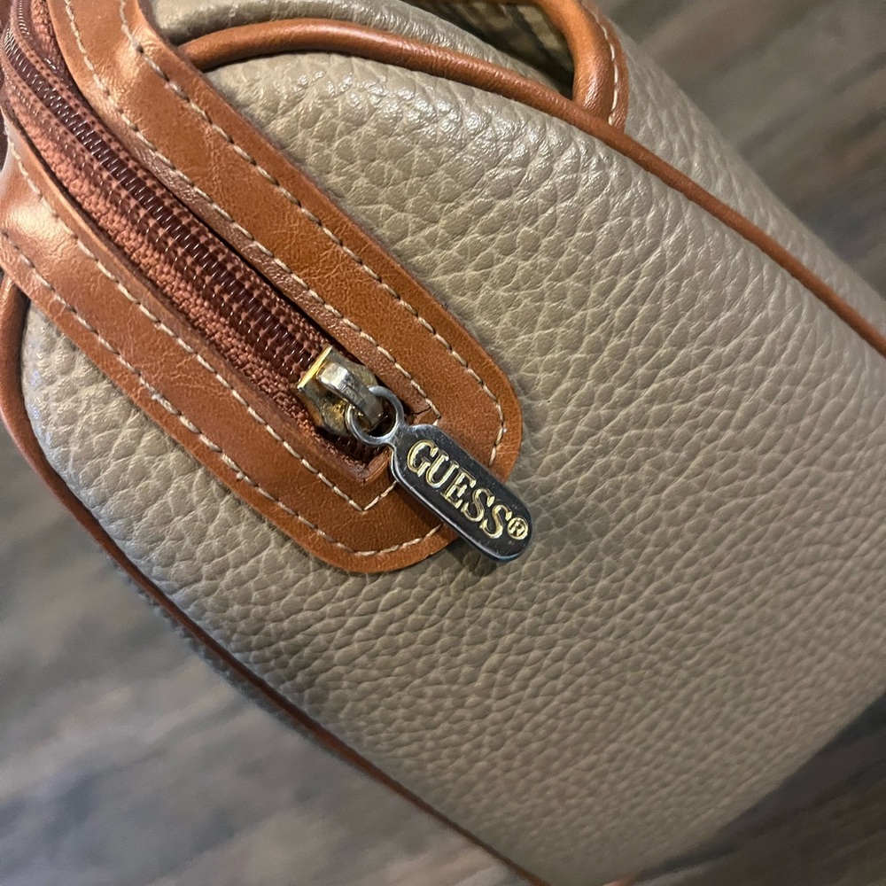 Vintage 90s Guess Purse - Picture 3 of 9
